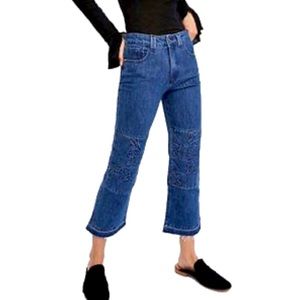 Alyssa Less Women's Size 28 Embossed Tile Cropped Flare Denim Jeans Released